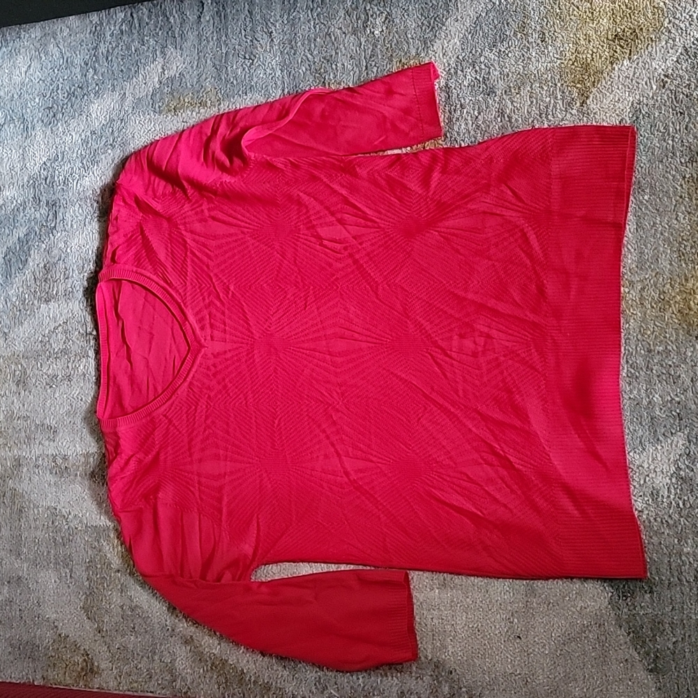 Red lightweight Pattern Sweater with Half Sleeve